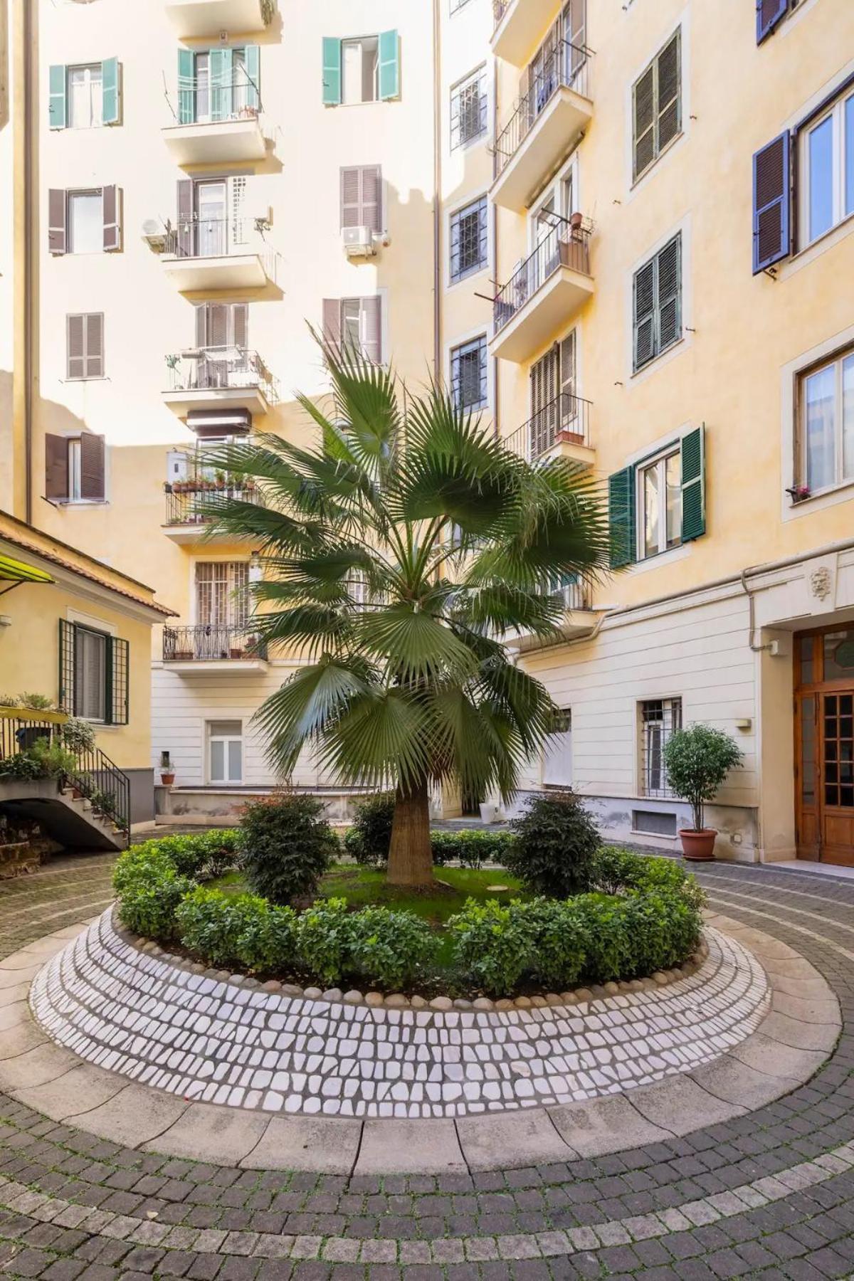 “la Palma Nel Cortile” Apartamento